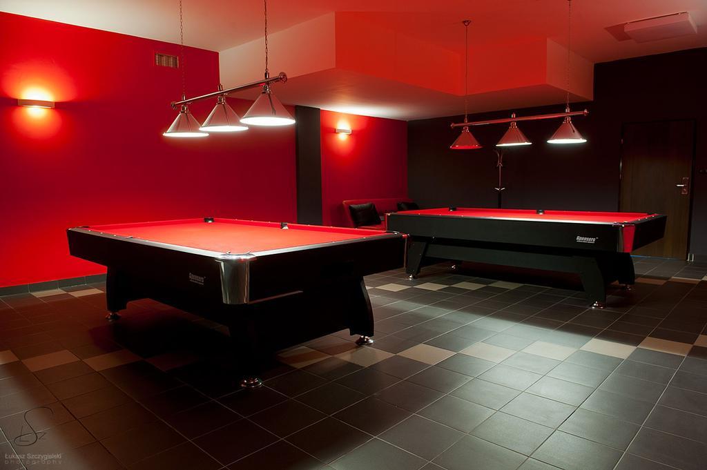 Hotel Grafit Kostomloty Pierwsze Екстериор снимка