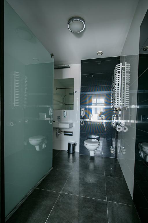 Hotel Grafit Kostomloty Pierwsze Екстериор снимка